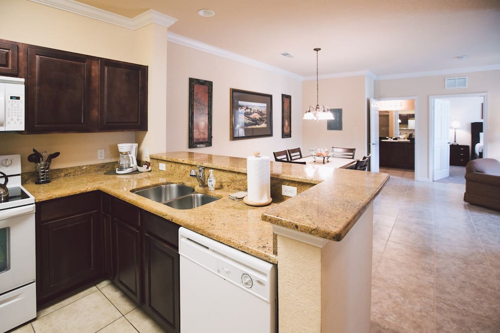 Kitchen, breakfast bar and dining area