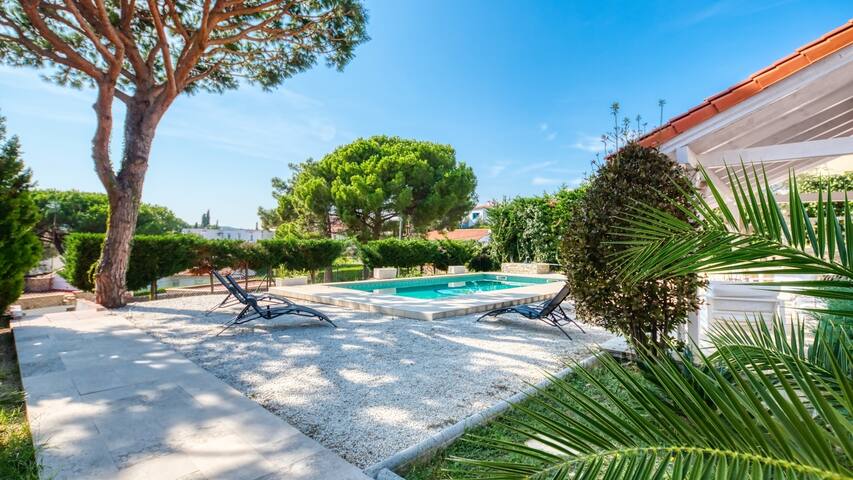 * CostaCabana – Villa PrimaDonna * Overdekt terras gallery image 4