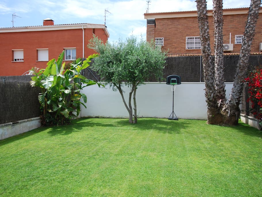 Gran jardín privado