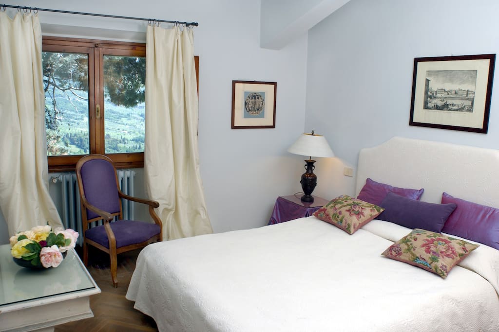 Violet bedroom