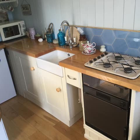 Successful Airbnb property: Shepherds Hut in Farm Garden Glamping Surrey in Surrey