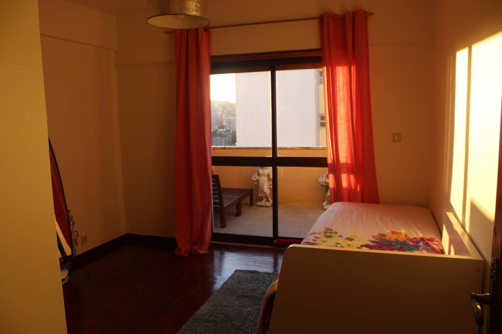 Cama solteiro (Single bed)