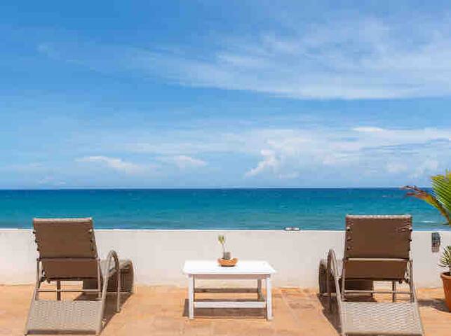 Janets Beach Club Property Management managed Airbnb listing 1