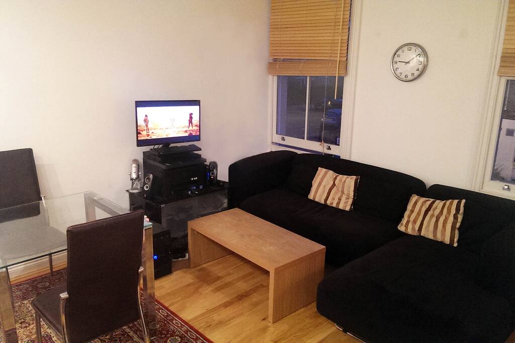 Living room / kitchen