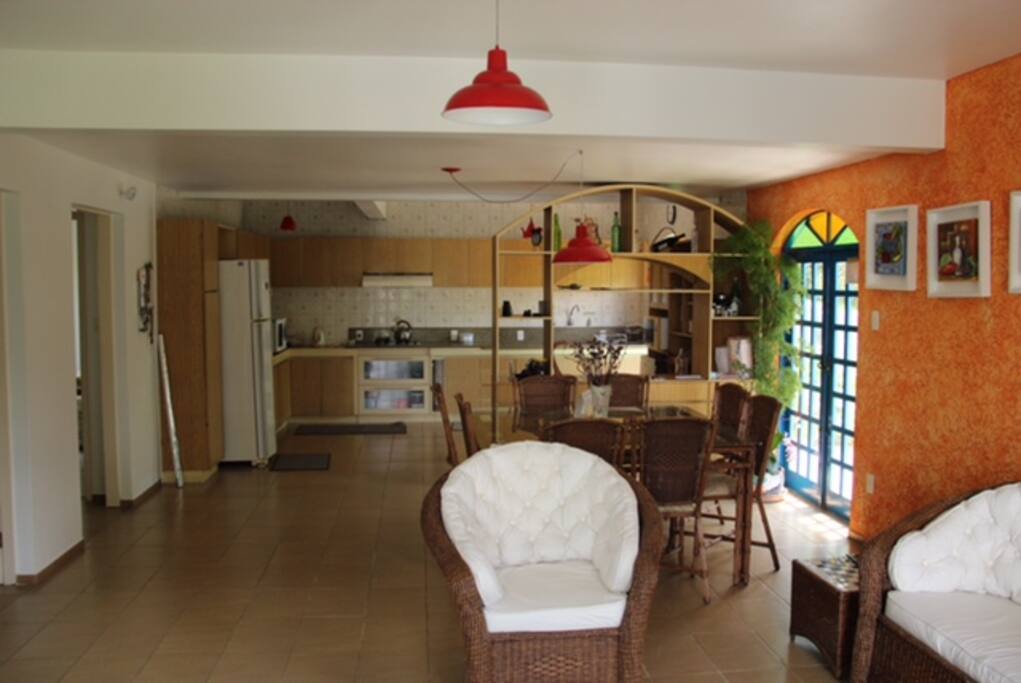 Cozinha e área de estar