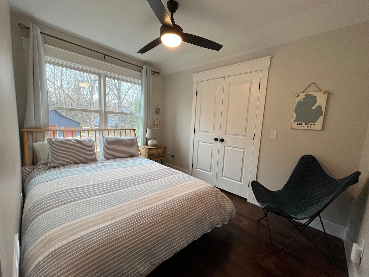 ¡Dormitorio 3 (queen) con un montón de espacio en el armario! 