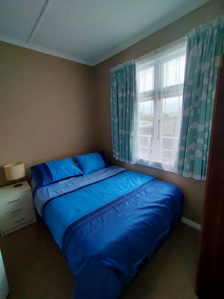 Спалня с двойно легло