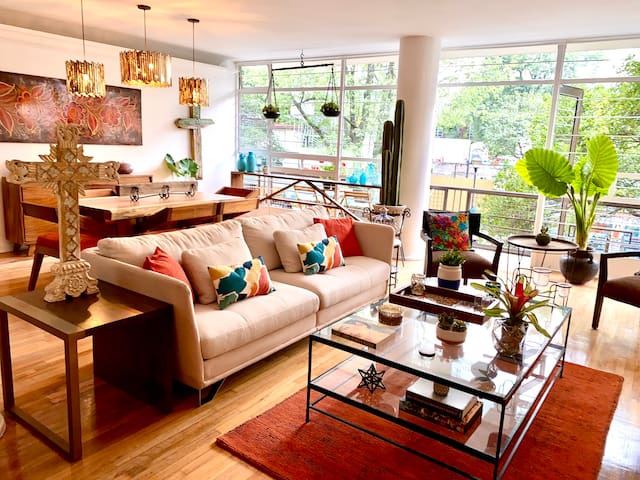 POLANCO AT ITS ABSOLUTE BEST! AMAZING LOCATION