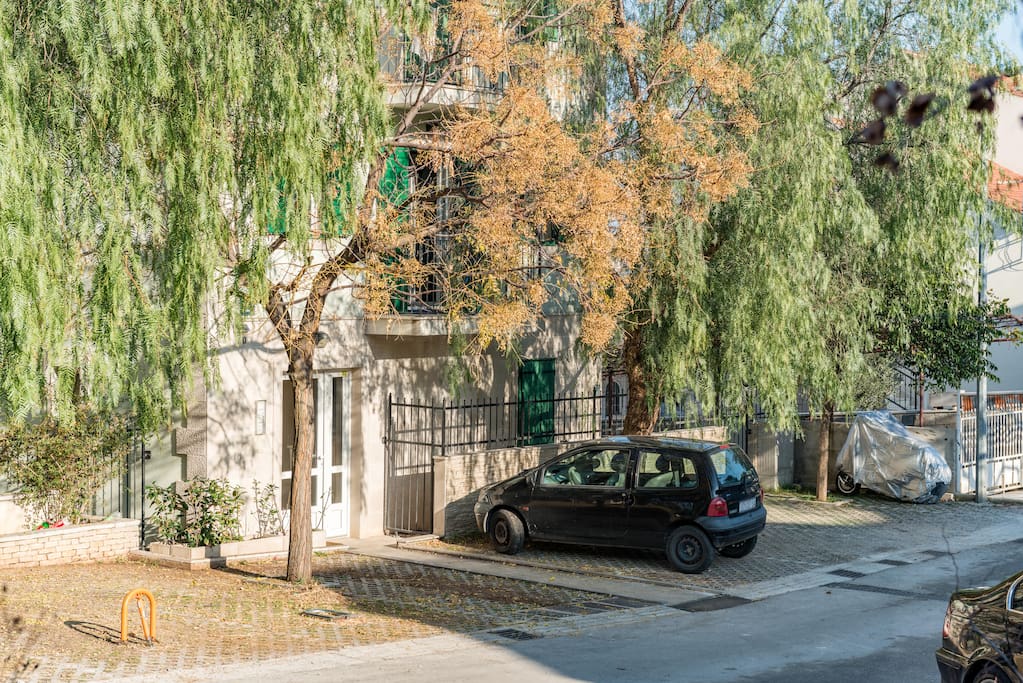 privatni parking