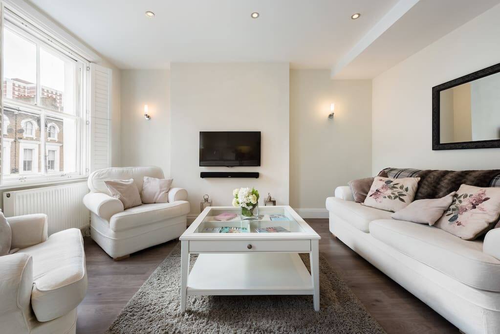 Modern and smart living room