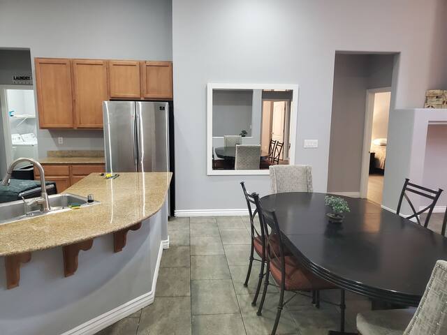 EDC Mini Castle *Newly Renovated * CLOSE TO VENUE gallery image 5