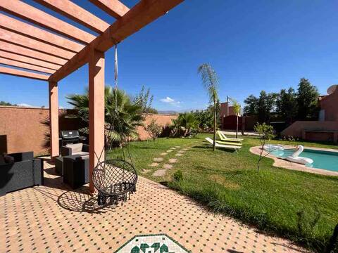 Top Airbnb: Quiet villa with pool in Marrakech in Ghmate