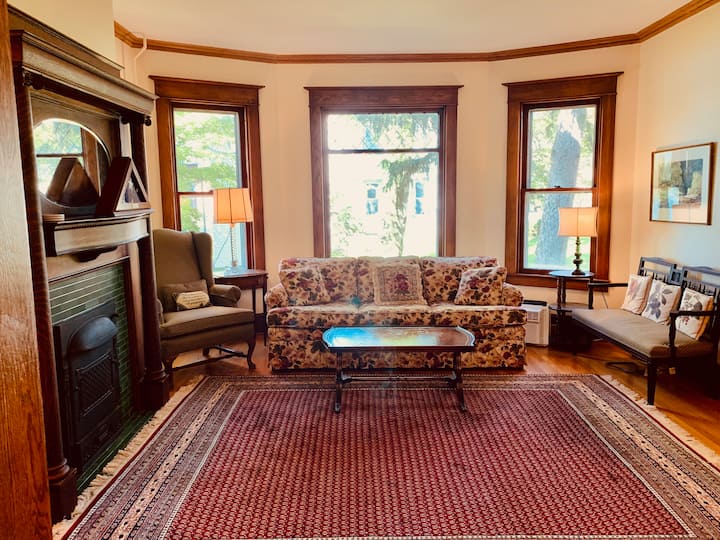 Family Friendly Village Lake House - カユーガ湖, NY
