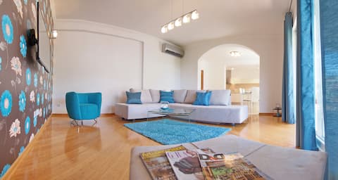 Top Airbnb: Luxury Villa Maslina ***** infinity swimming pool in Mokošica