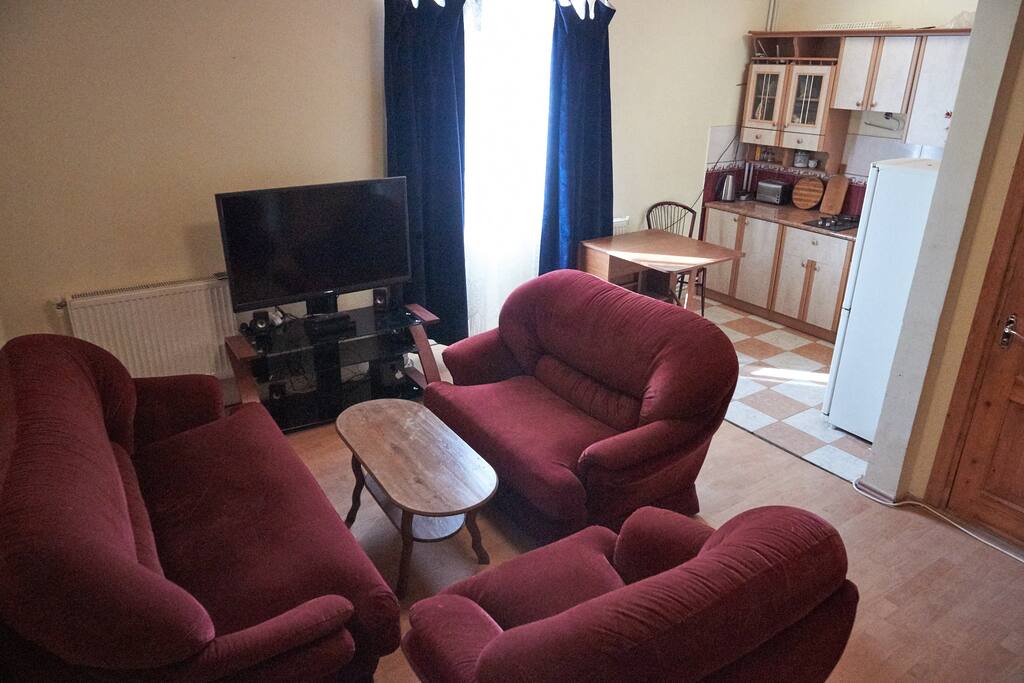 living area 1 floor
