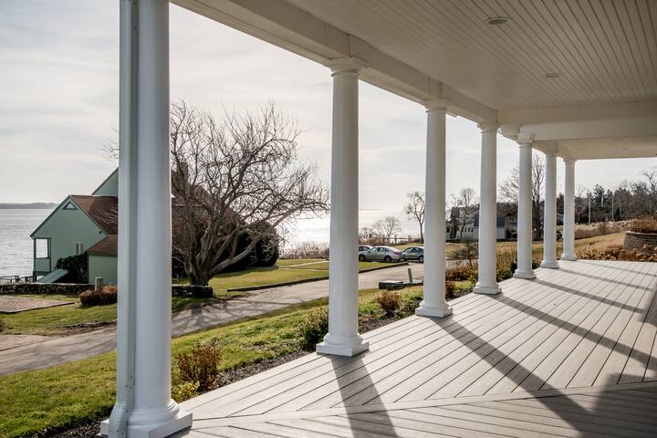 Beautiful property, private beach with pool gallery image 4