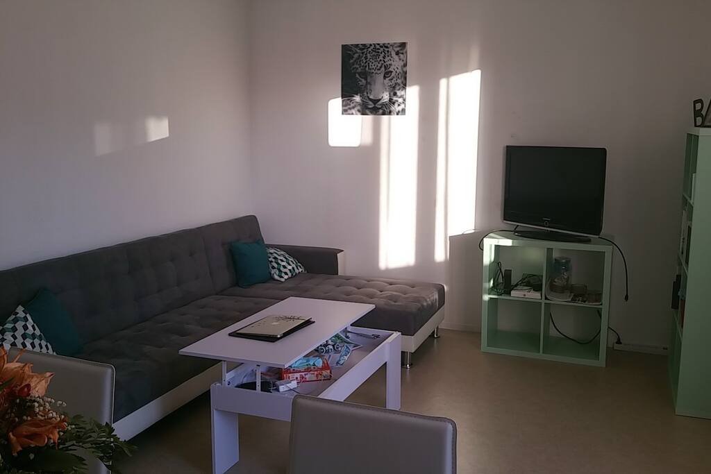 Salon avec balcon