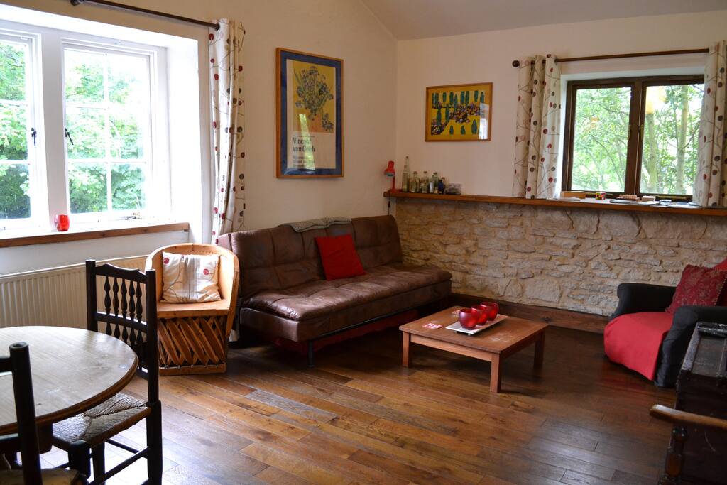 250yearold stables in town centre Apartments for Rent in Chippenham