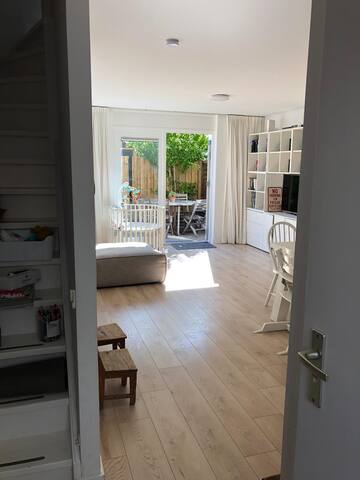 Lovely family home in city centre of The Hague gallery image 4