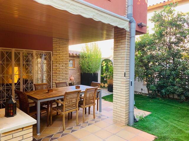Servic Es Tgn managed Airbnb listing 1