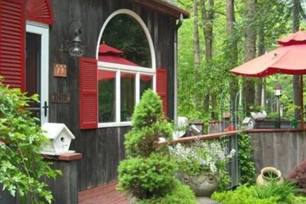 Private Front Deck