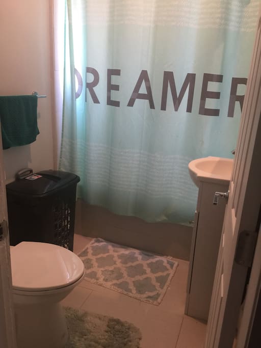 bathroom with shower mist and great mirror