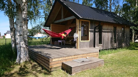 Cabin in undisturbed western location!