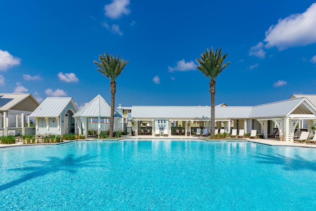 Come soak up the sun's rays at the large community pool - plenty of room for everyone.
