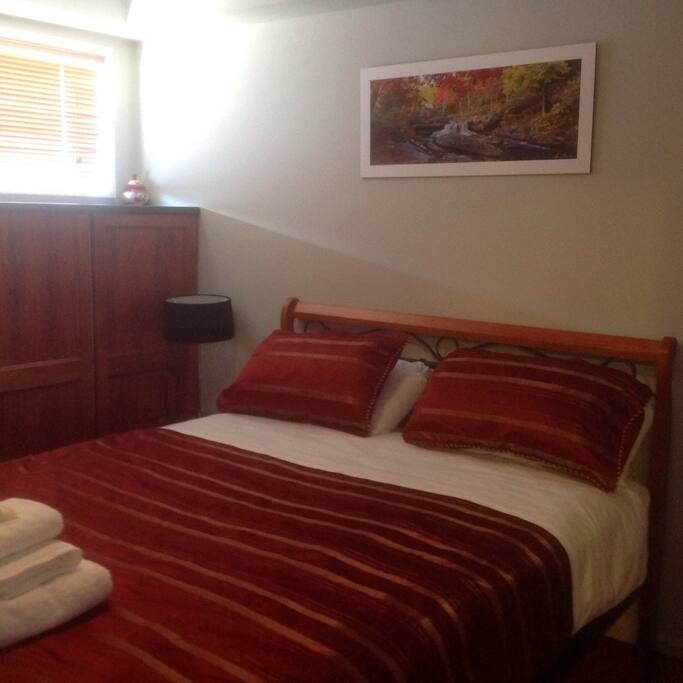 Queen size bed