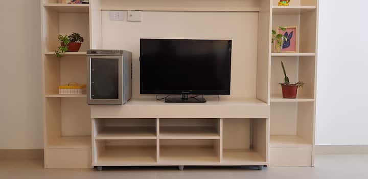 Renovated studio apartment in Monserrat