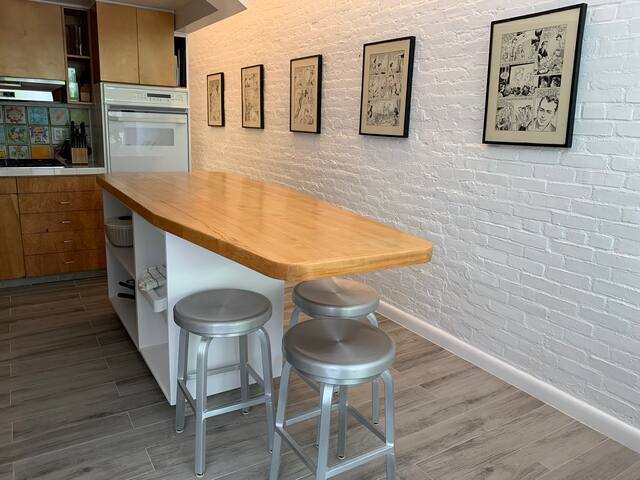 UWS 3BR/2BTH Apt, 1 block from Central Park gallery image 5