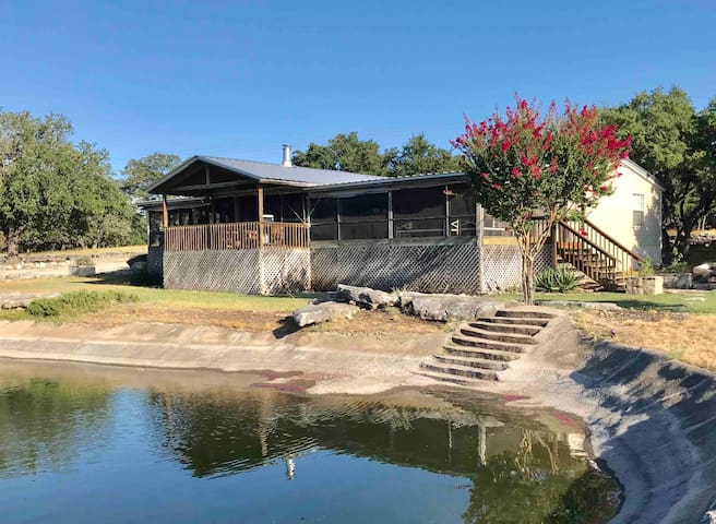 Rancho Mil Robles