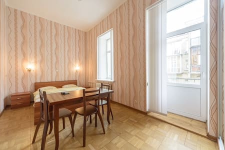 Cozy studio centrally located near Olympic stadium