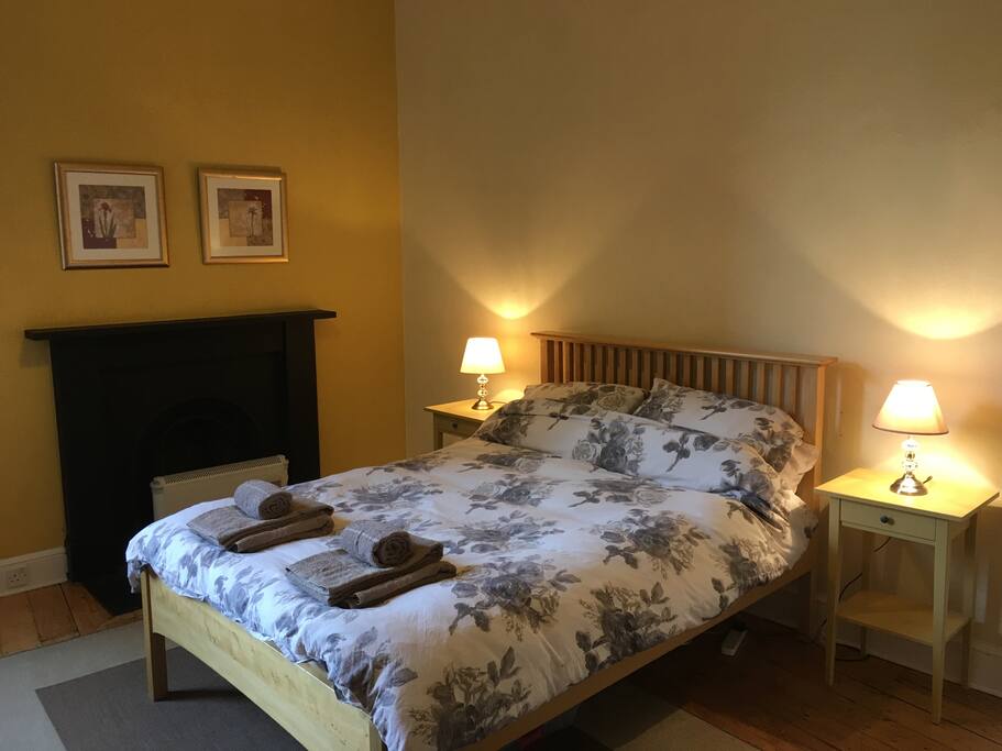 The back, double bedroom.