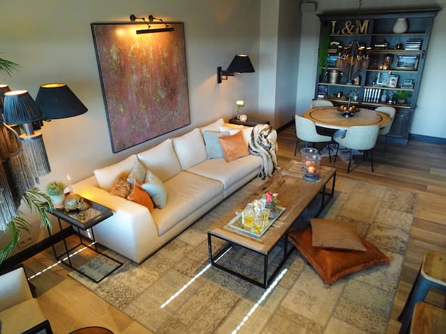 Luxurious Condo in Antwerp (incl. Indoor Parking)