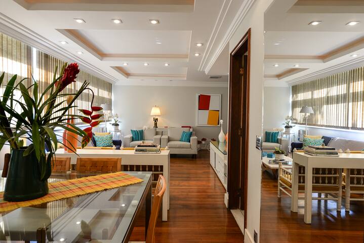 stilysh amazing ipanema location