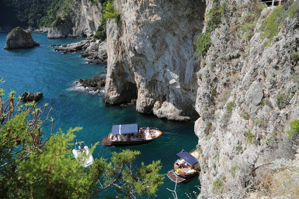 Exploring the Island hidden places