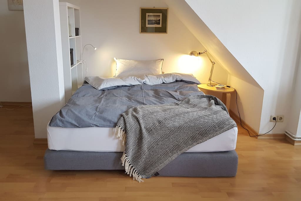 Schlafgelegenheit für zwei Personen 160 × 200 cm.