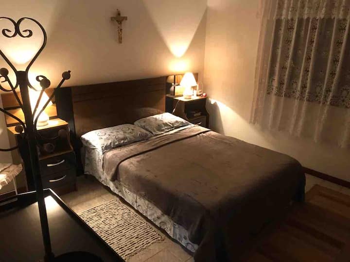 Spálňa 1: Wi-Fi a výhľad do záhrady.