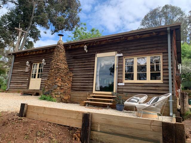 Riverside 2 Bedroom Cottage Bridgetown – Sleeps 6 gallery image 4