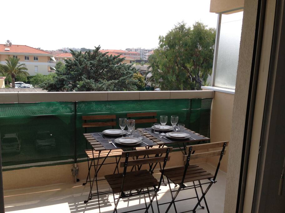 Terrasse agréable sans vis-à-vis.