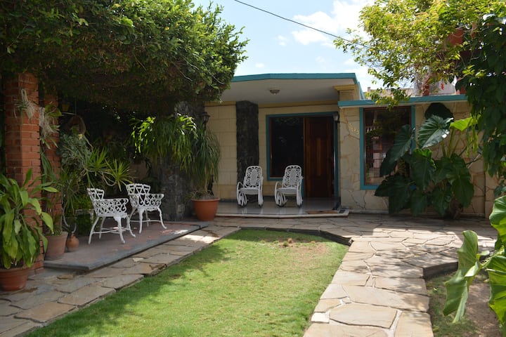 Comfortable apartment in Santa Marta, " El Jardin"
