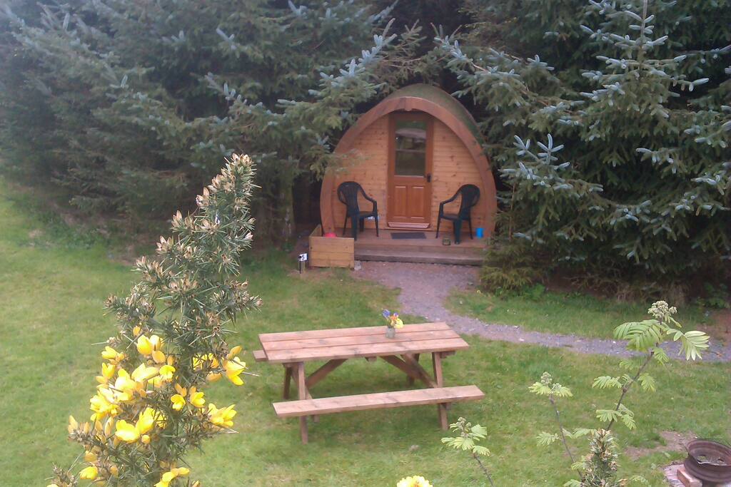 Cabin from the flowery bank