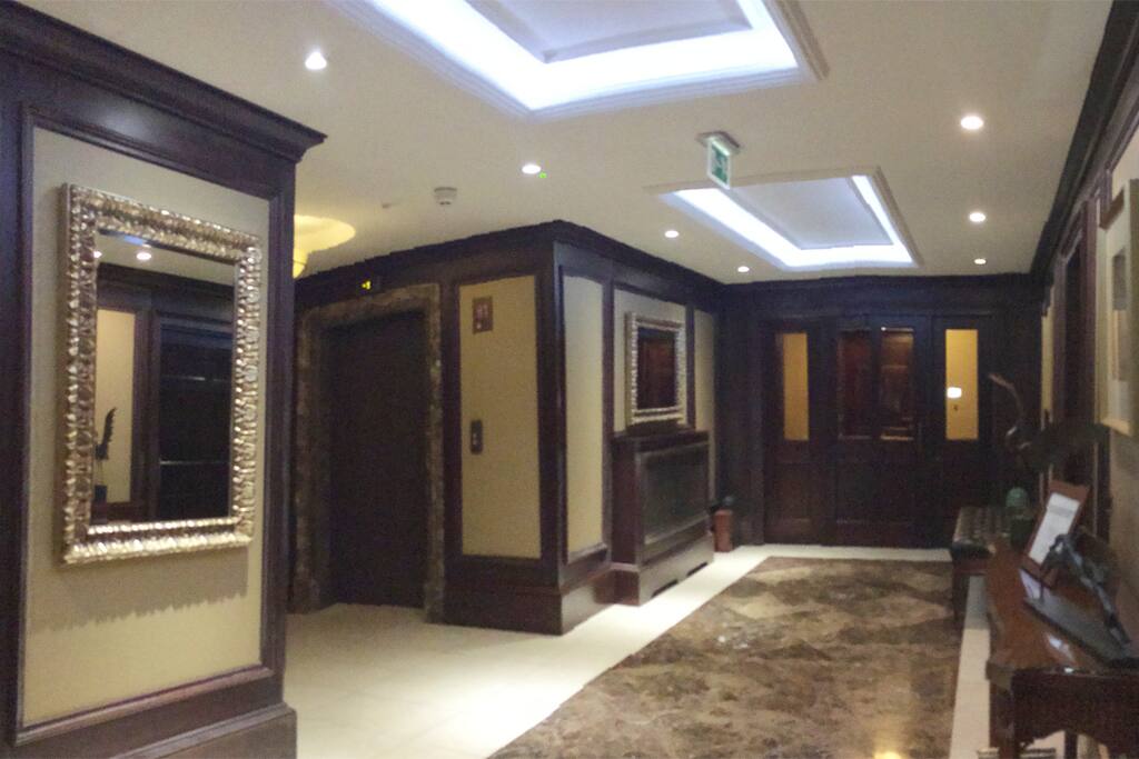 The development has the ambience of an exclusive boutique hotel and can only be fully appreciated upon internal inspection.