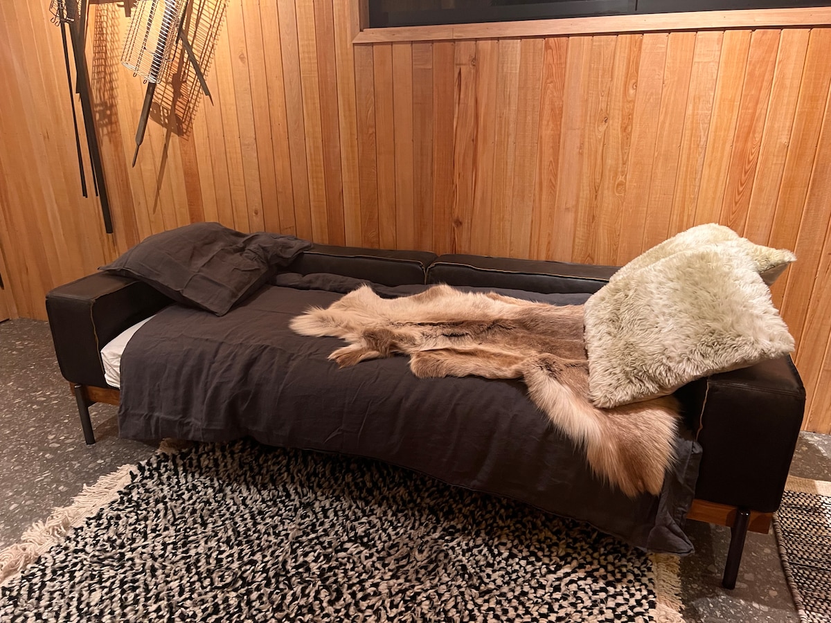 Quincho kauč spreman za krevet