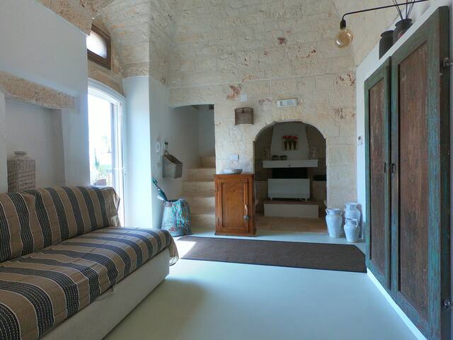 Casa Laura; Villa w saltwater pool, WiFI and AC gallery image 5