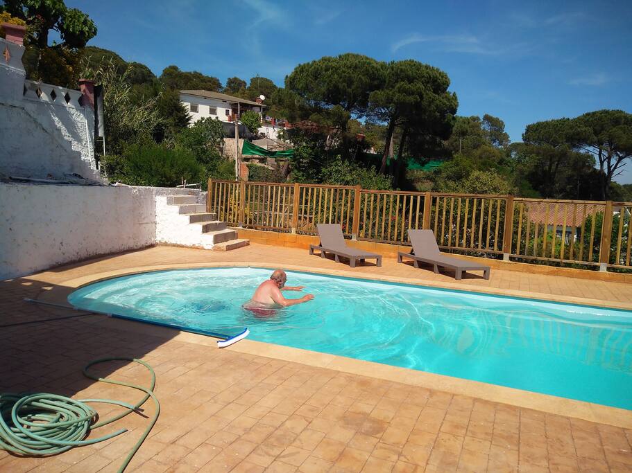 Poolzugang über Stufen Wassertiefe von 10 cm bis 1,80m Wassertiefe Pool 4 m x 9 m