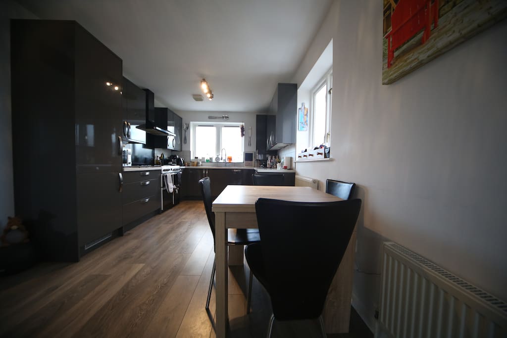 Light, airy kitchen and lounge area