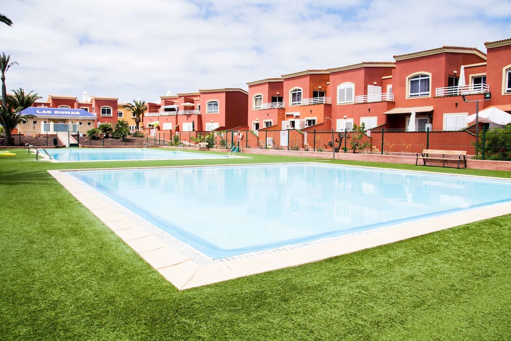 Piscinas comunitarias—Communal pools