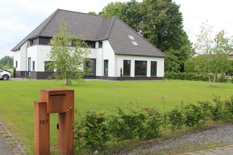 S Spacious apartment max 4 pers country environment
